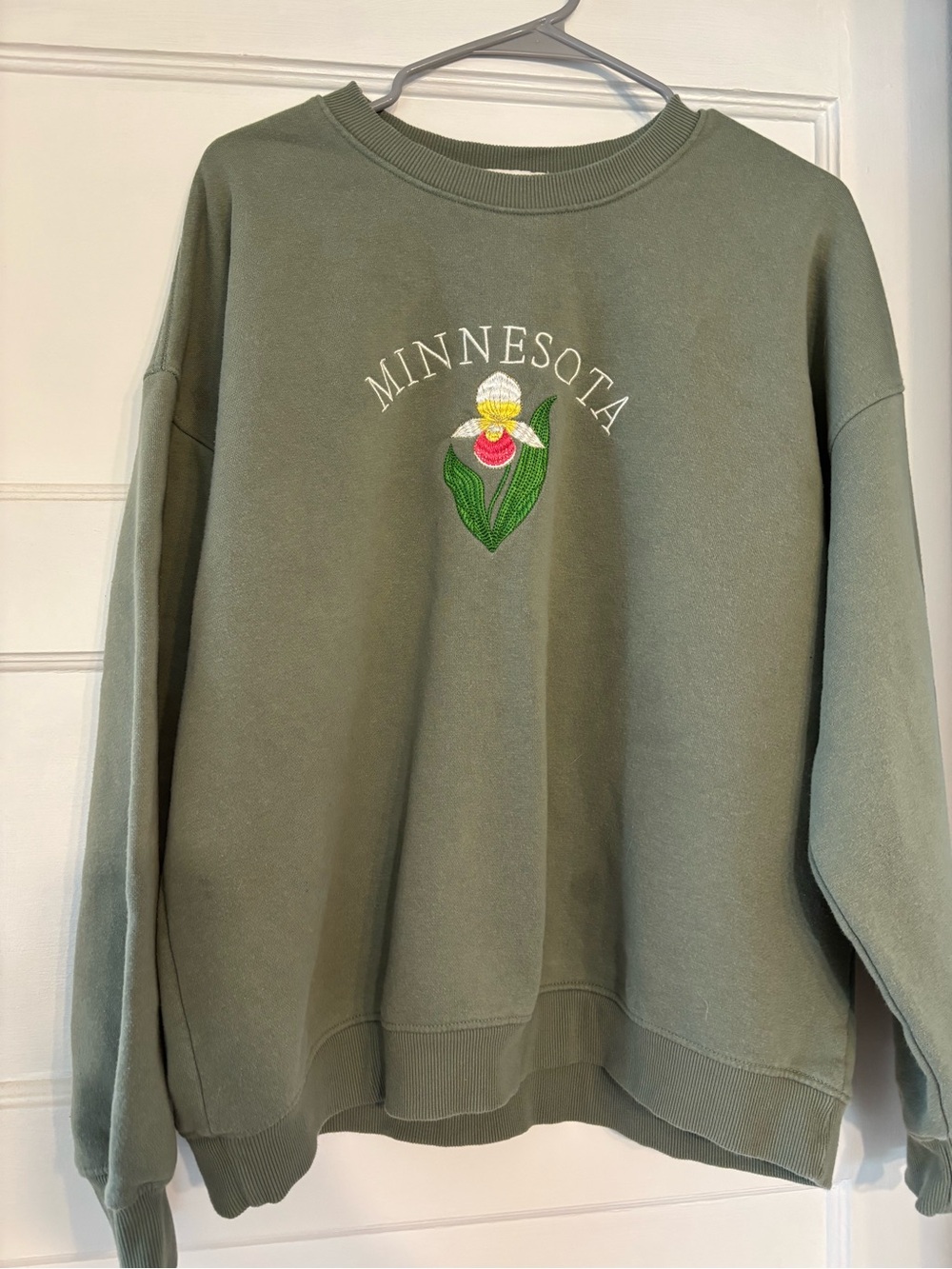 Minnesota Floral Embroidered Sweatshirt - Sage Green